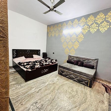 Agrawal Inn Guest House Матхура Екстер'єр фото