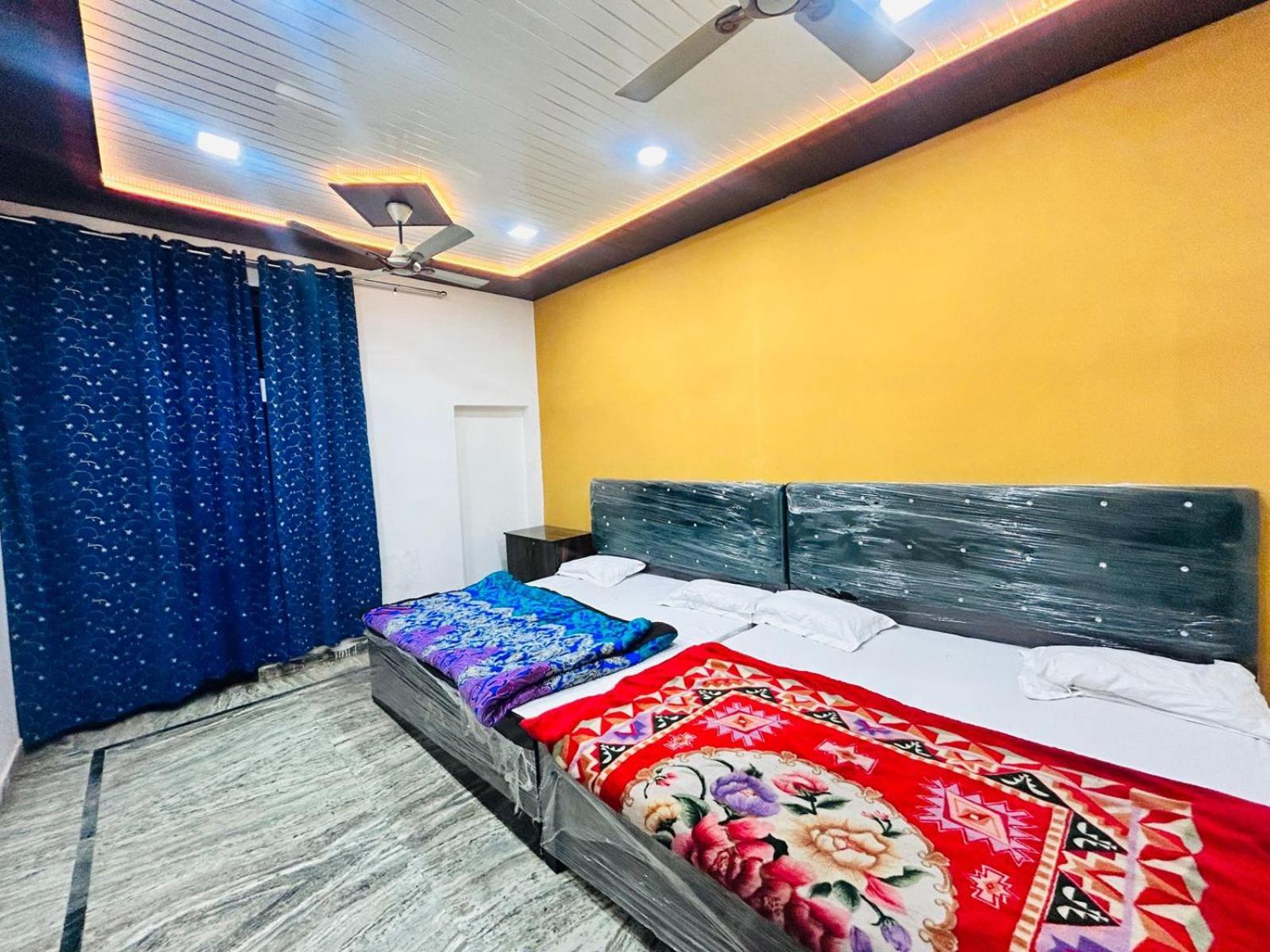 Agrawal Inn Guest House Матхура Екстер'єр фото