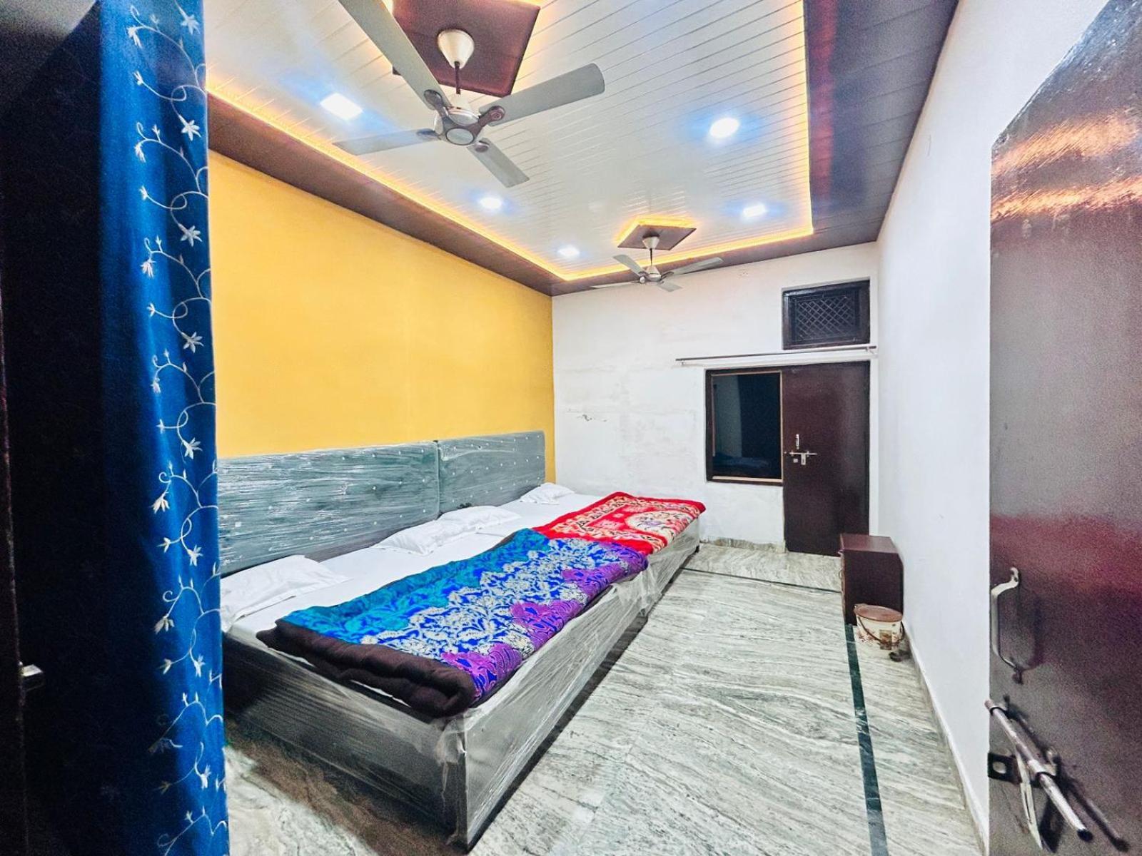 Agrawal Inn Guest House Матхура Екстер'єр фото
